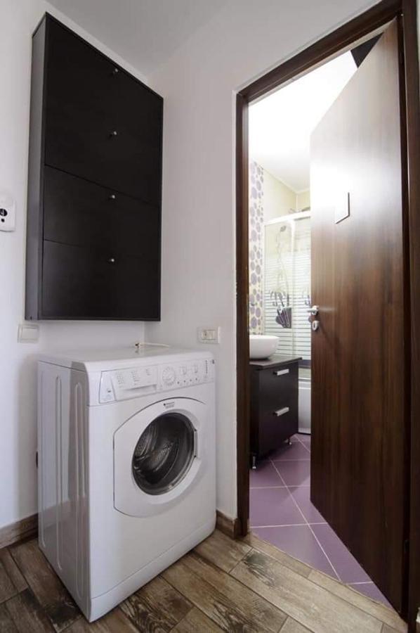 Studio Karina Constanta Luaran gambar